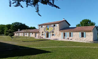 Maison 13 Pièces 550 m² à vendre à Saint-Vivien-de-Médoc (33590)