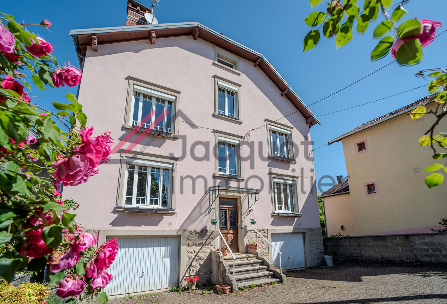 Maison Lons Le Saunier 10 pièce(s) — photo 1