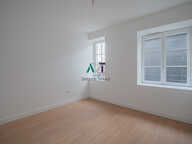 T2 - RUE ST LAURENT — photo 4