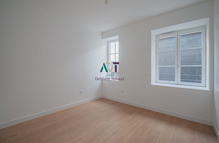 T2 - RUE ST LAURENT — photo 4