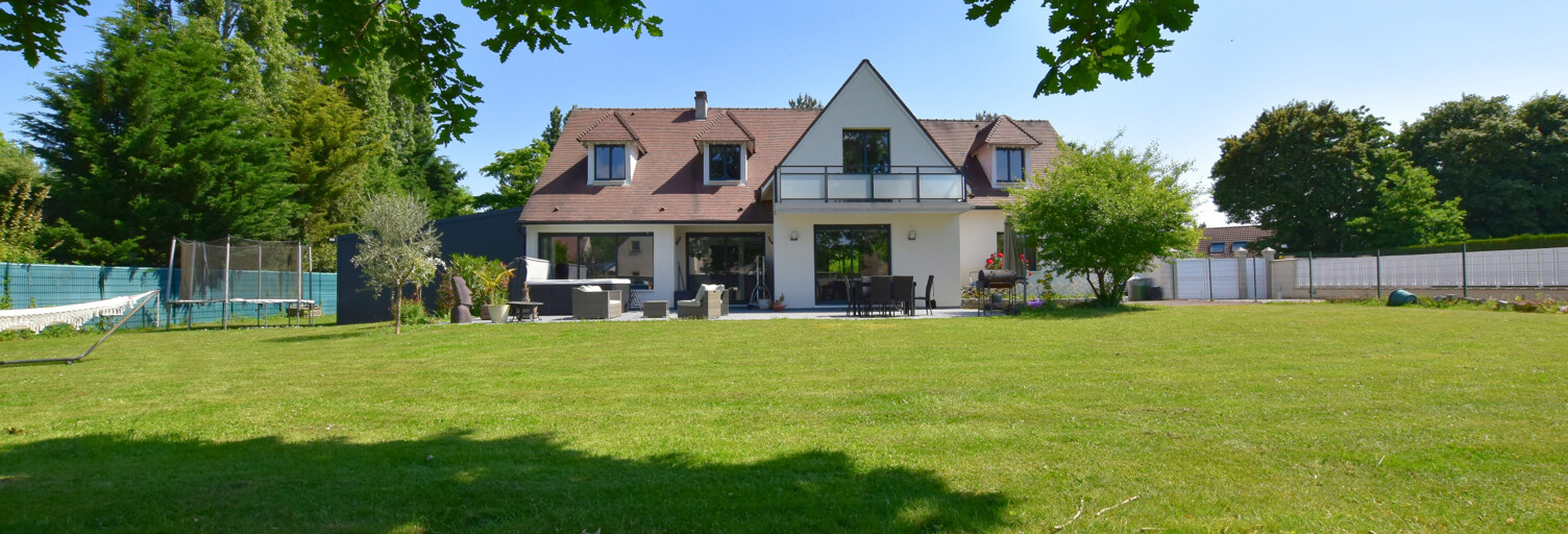 Maison 9 Pièces 238 m² à vendre à Les Essarts-le-Roi (78690)