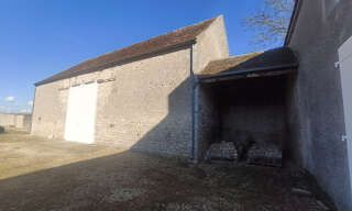 Garage  65 m² à louer à Cravant (45190)