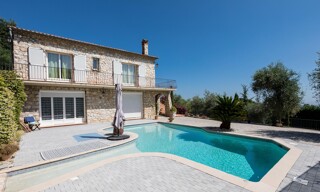 Maison 8 Pièces 260 m² à vendre à Châteauneuf-Grasse (06740)