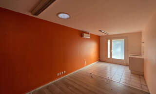 Commerce 3 Pièces 70 m² à louer à La Roque-d'Anthéron (13640)