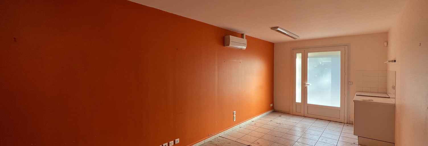 Commerce 3 Pièces 70 m² à louer à La Roque-d'Anthéron (13640)