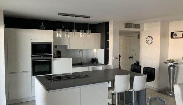 Appartement 3 pièces  à louer Marseille 8eme 13008