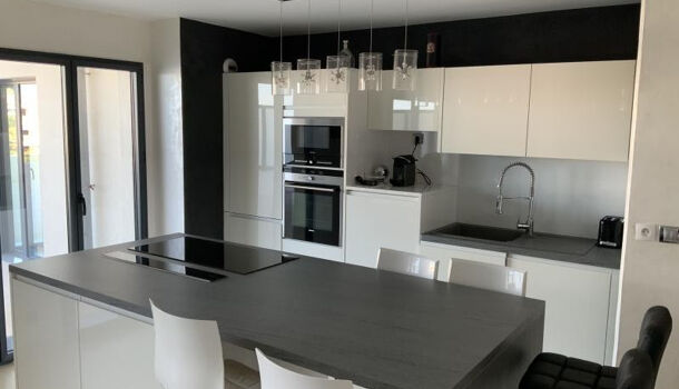 Appartement 3 pièces  à louer Marseille 8eme 13008