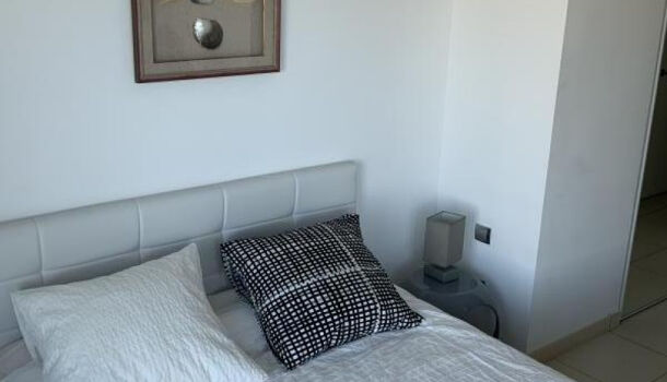 Appartement 3 pièces  à louer Marseille 8eme 13008