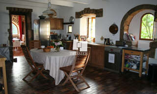 Maison 8 Pièces 204 m² à vendre à Les Vans (07140)