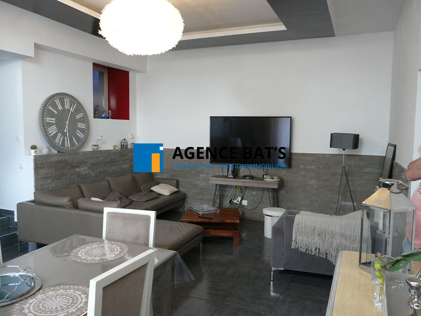 Photo Appartement Saint Genest Lerpt 6 pièce(s) 170 m2 image 4/4