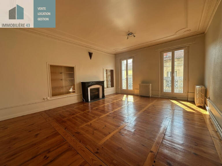 F4 CENTRE VILLE 123 M2 — photo 1