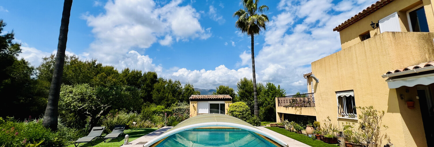 Maison 5 Pièces 175 m² à vendre à Saint-Laurent-du-Var (06700)