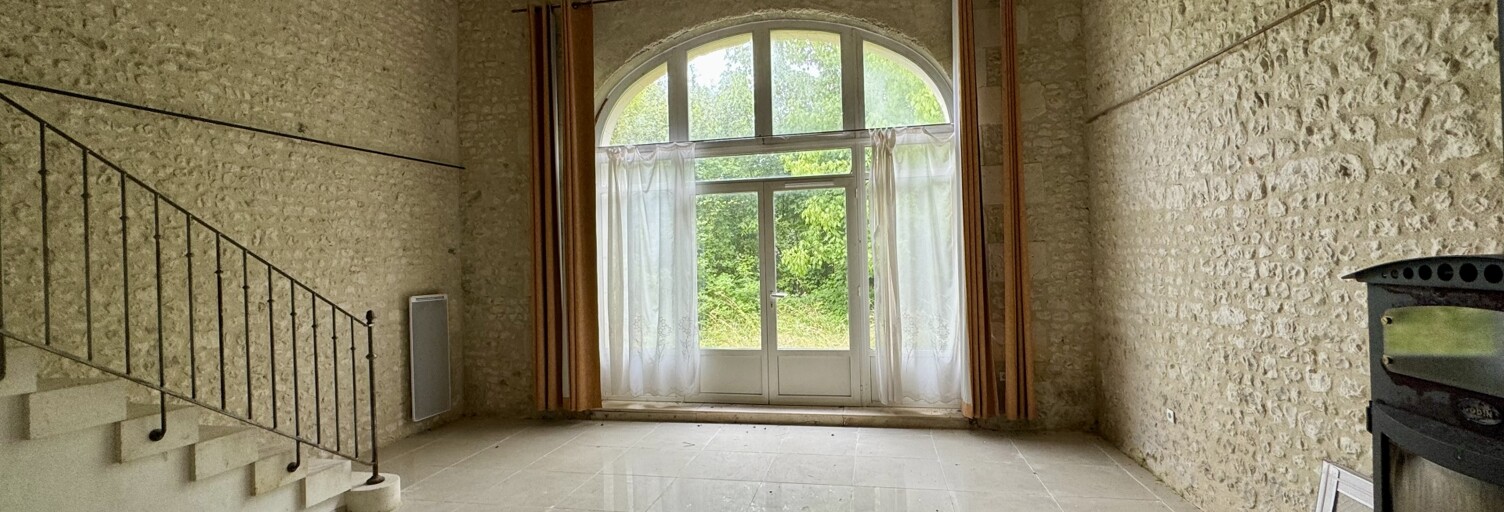 Maison 10 Pièces 360 m² à vendre à Chatenet (17210)