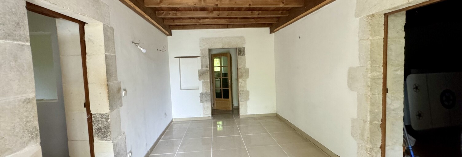 Maison 10 Pièces 360 m² à vendre à Chatenet (17210)