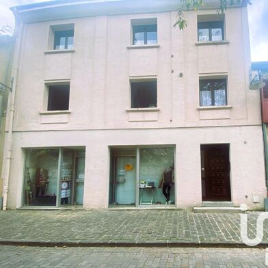 Immeuble  298900 €