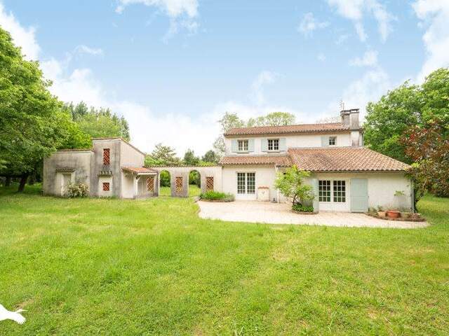 Villa de 7 pièces principales — photo du bien