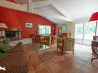 Villa de 7 pièces principales — photo 2