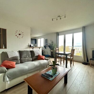 Appartement 4 pièces 137700 €