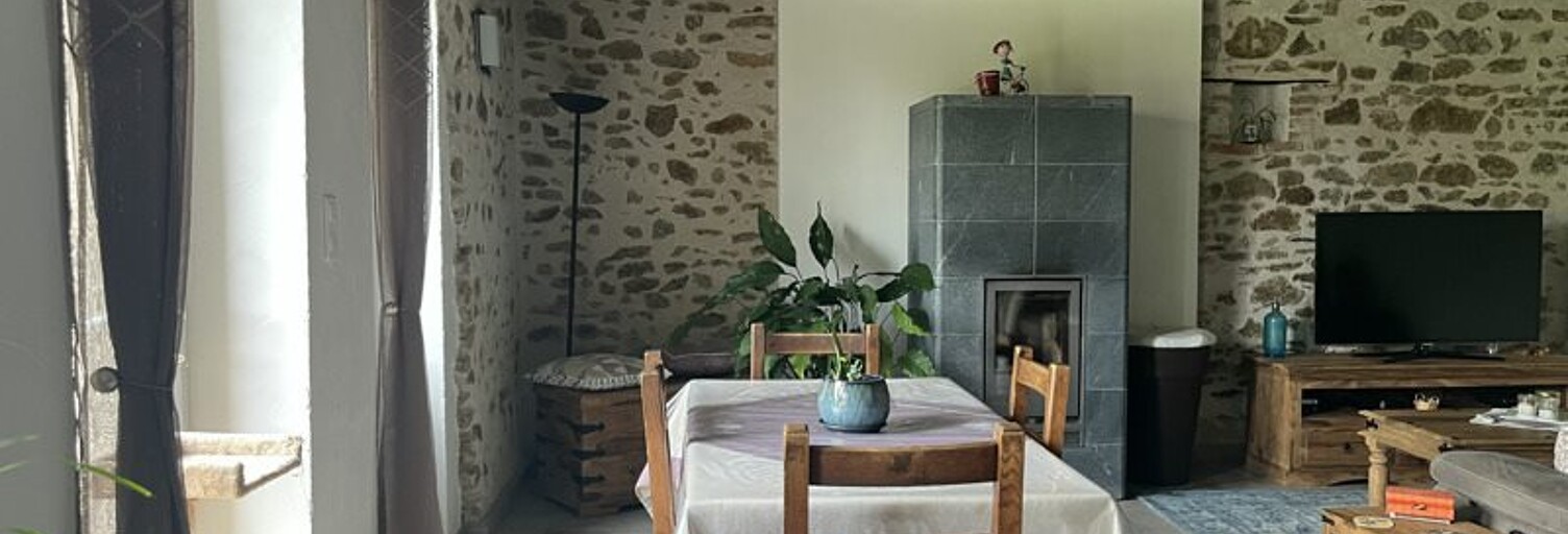 Maison 4 Pièces 102 m² à vendre à Saint-Sauvier (03370)