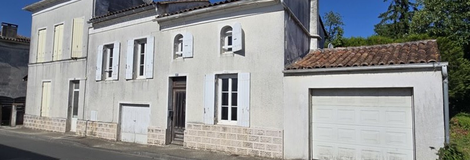 Immeuble   m² à vendre à Jonzac (17500)