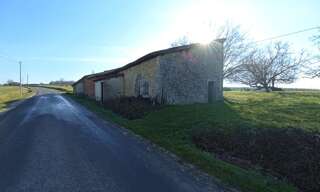 Maison 1 Pièce 270 m² à vendre à Brie-sous-Archiac (17520)