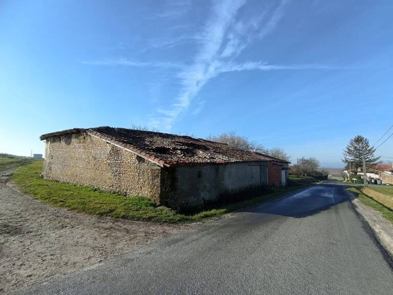 Grange de 1 pièces principales — photo 1