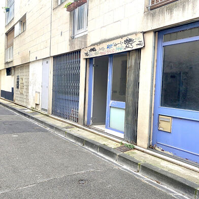 Commerce  700 €