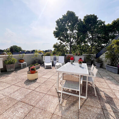 Appartement 10 pièces 250000 €