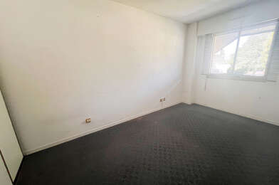Appartement 10 pièces 230000 €