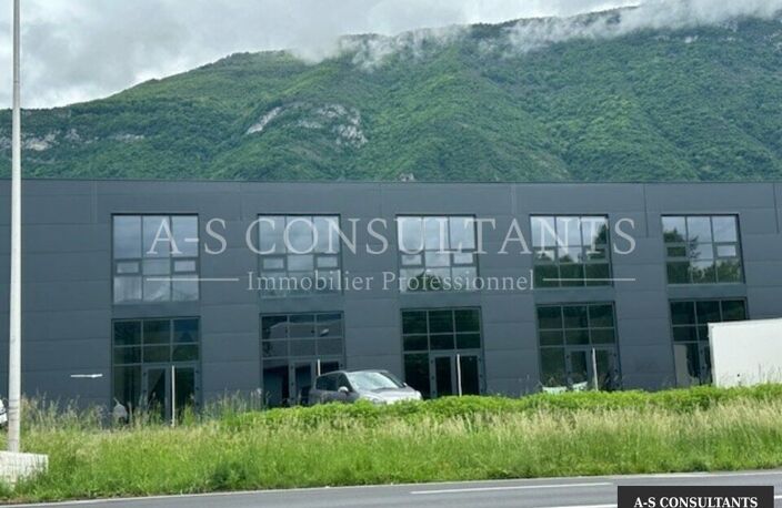 LOCAL COMMERCIAL à louer — photo 2
