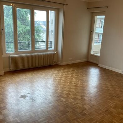 Appartement 4 pièces 728 €