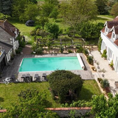 Maison 10 pièces 722800 €