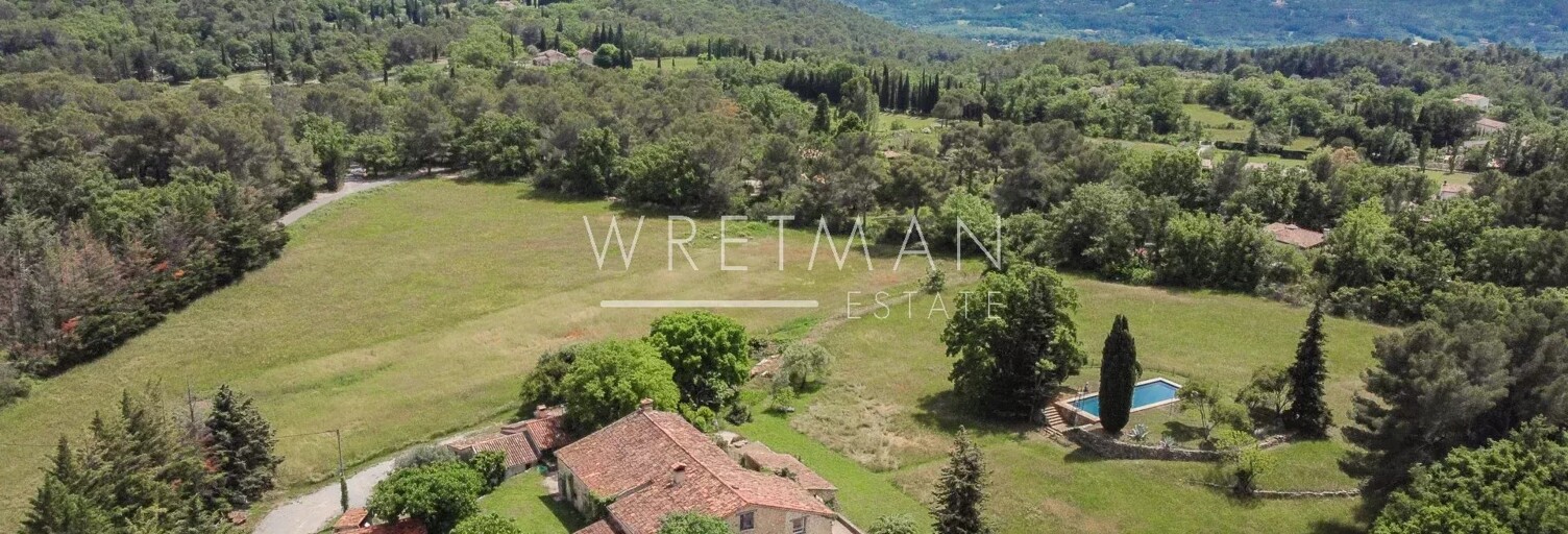 Maison 10 Pièces 257 m² à vendre à Tourrettes (83440)