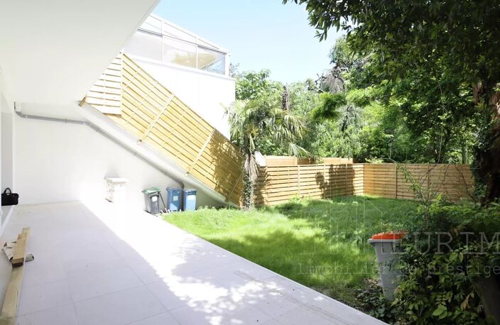 JARDIN DES PLANTES / BUSCA - GRAND T3 NEUF AVEC JARDIN — photo 3