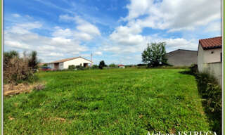 Terrain  901 m² à vendre à Saint-Clar-de-Rivière (31600)