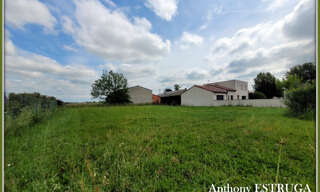 Terrain  901 m² à vendre à Saint-Clar-de-Rivière (31600)