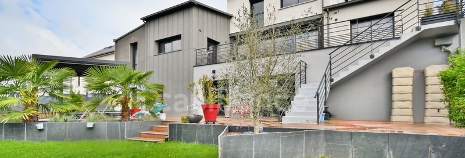 Maison 6 Pièces 320 m² à vendre à Montreuil-sous-Pérouse (35500)