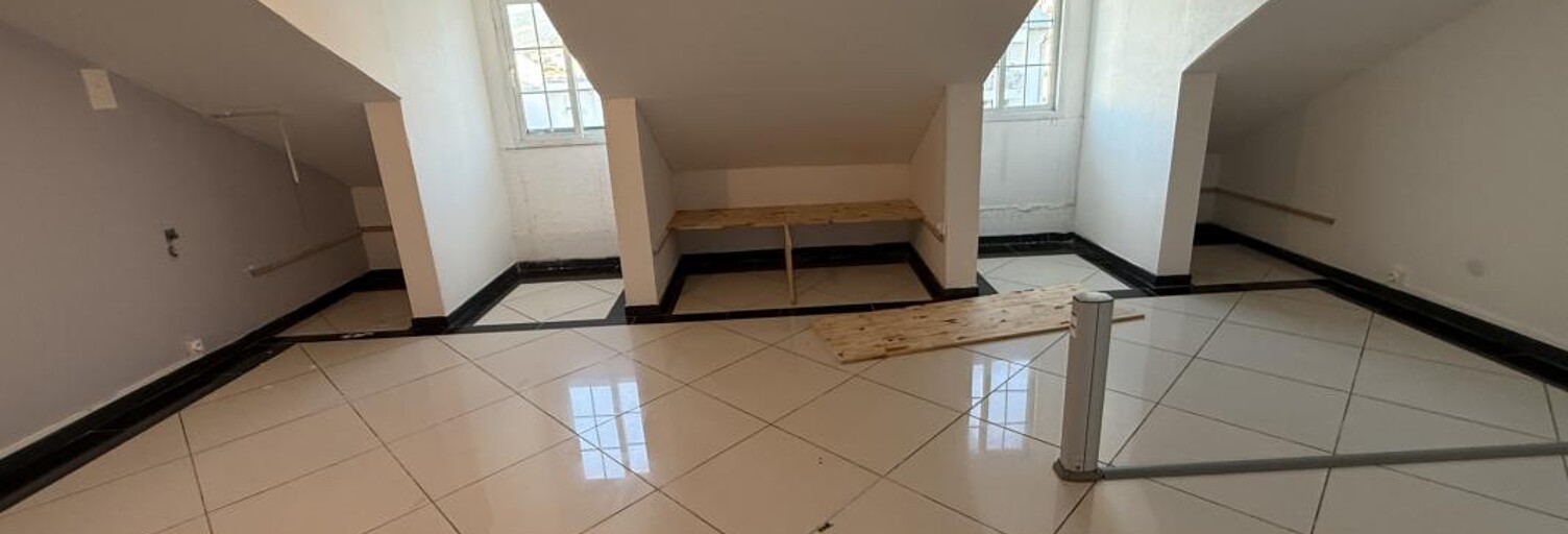 Bureau  70 m² à louer à Saint-Denis (97400)