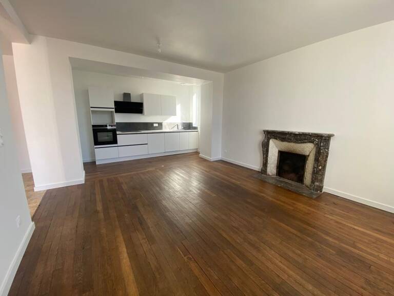 Appartement rénové F3 de 71,59m² - Jardin privatif de 200 m²- Garage — photo 1