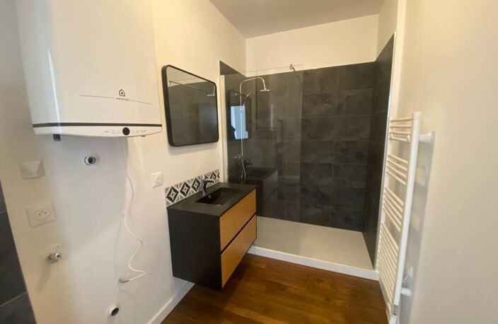 Appartement rénové F3 de 71,59m² - Jardin privatif de 200 m²- Garage — photo 4