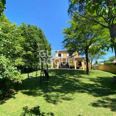 Maison 8 pièces 499000 €