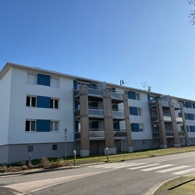 Appartement 4 pièces 538 €