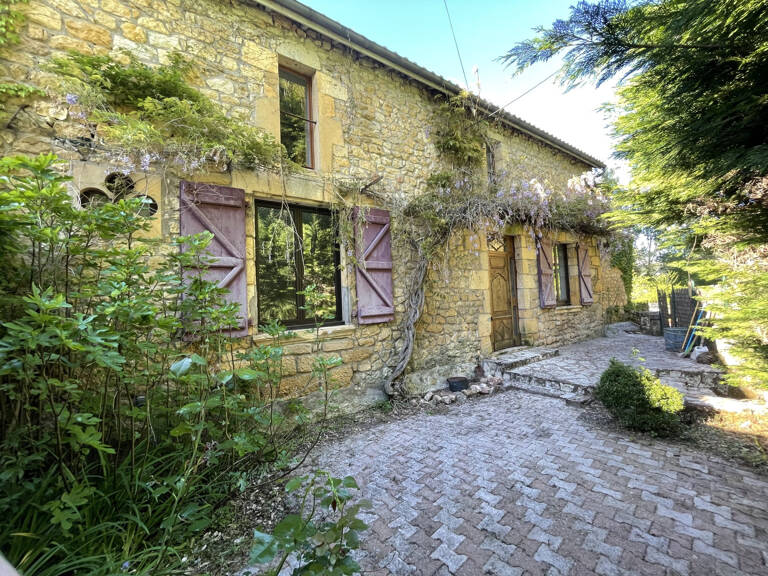 ENSEMBLE IMMOBILIER DE DEUX MAISONS EN BORD DE DORDOGNE — photo 1