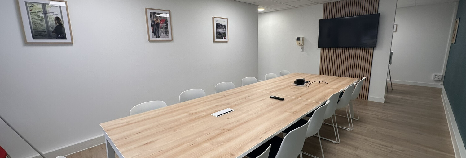 Bureau  62 m² à louer à Angers (49100)