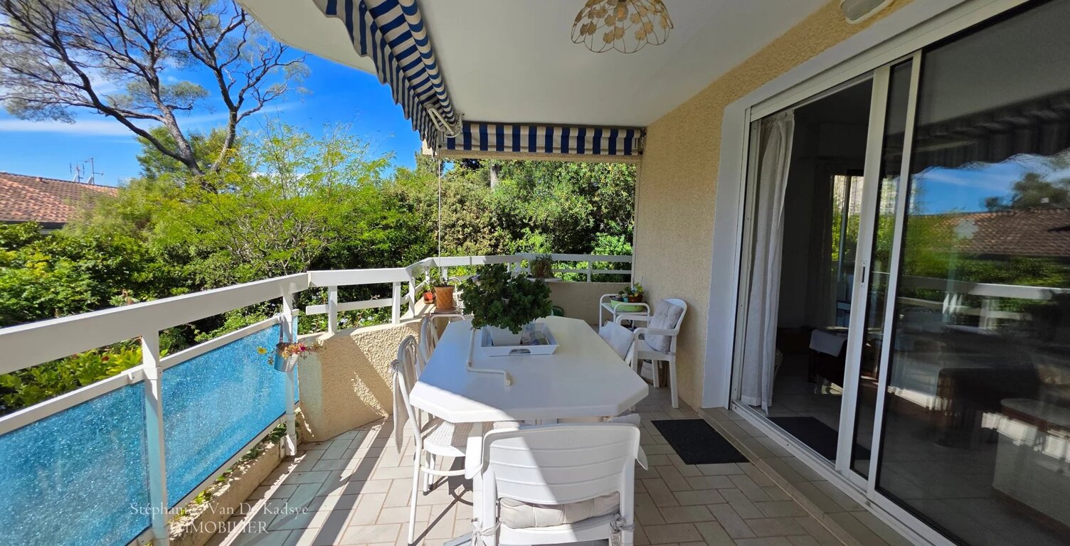 Exclusivité - Saint Raphaël Boulouris trois pièces 77m2 et un garage — photo 1