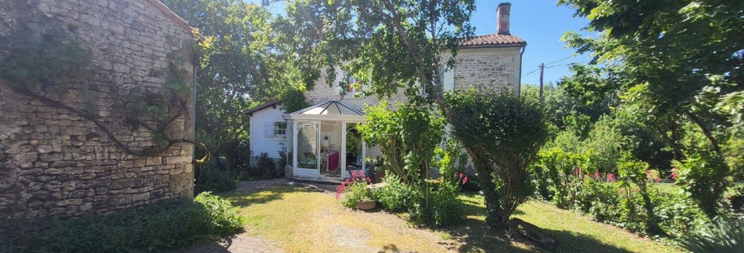 Maison 5 Pièces 122 m² à vendre à Coulonges-sur-l'Autize (79160)