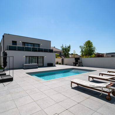 Maison 6 pièces 997500 €