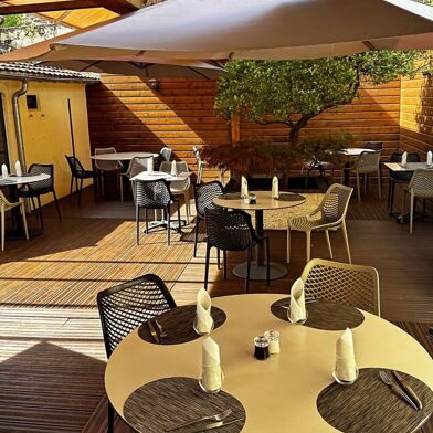 Commerce  200000 €