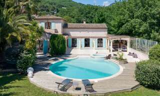 Maison 5 Pièces 165 m² à vendre à Vence (06140)