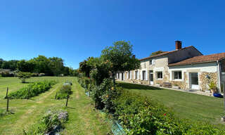 Maison 12 Pièces 534 m² à vendre à Vensac (33590)